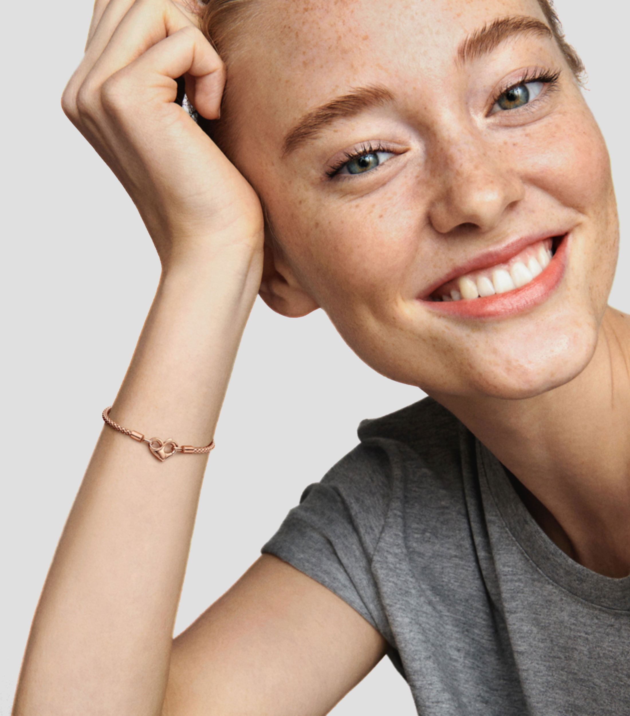 Brazalete Pandora Moments Mujer